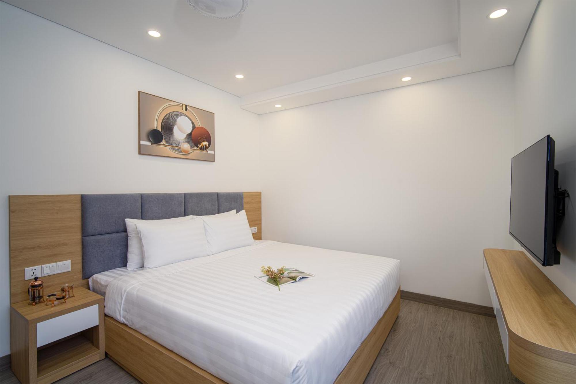 Hsuites Riverside Hotel And Apartment Da Nang Rum bild