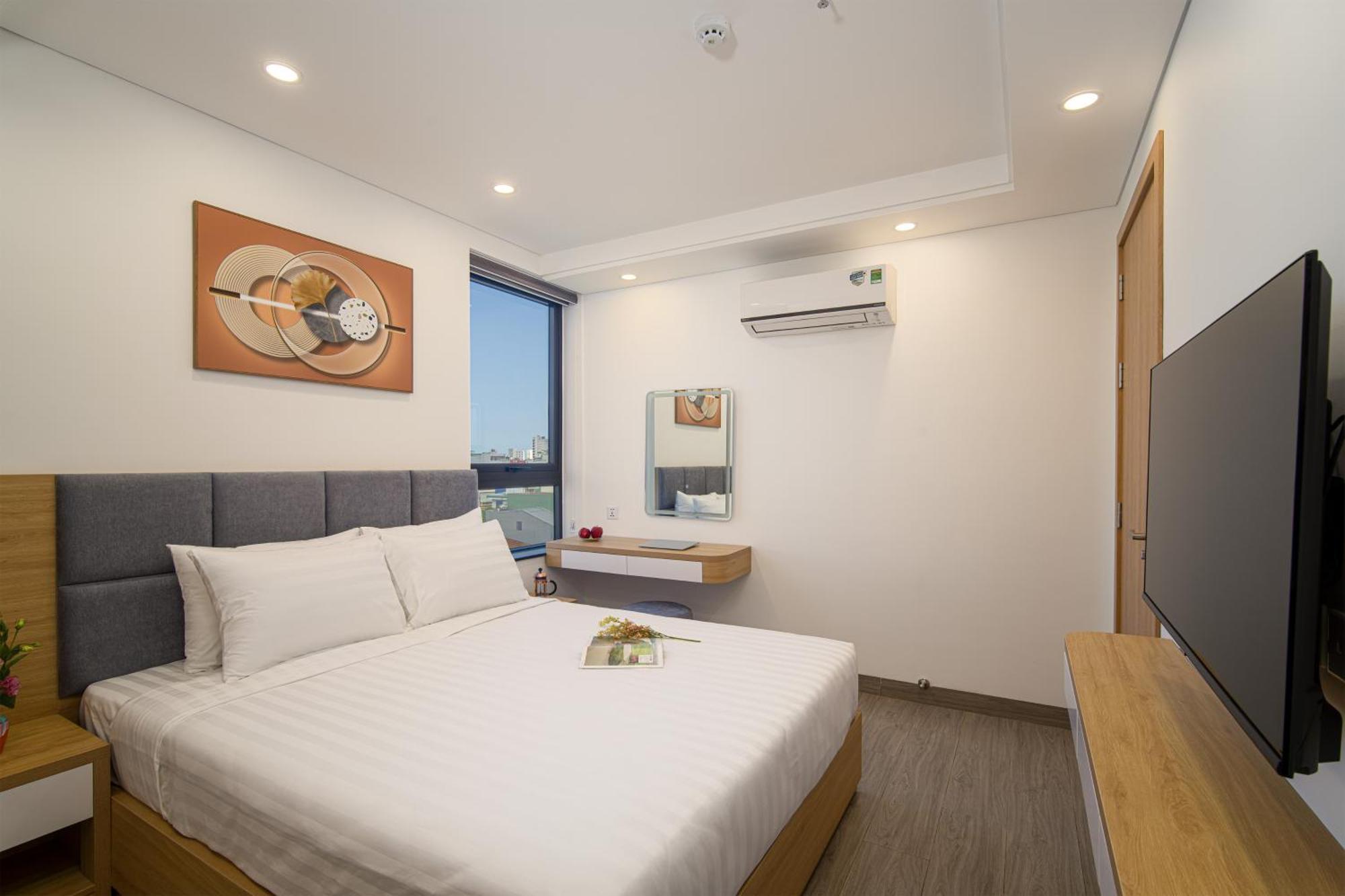 Hsuites Riverside Hotel And Apartment Da Nang Rum bild