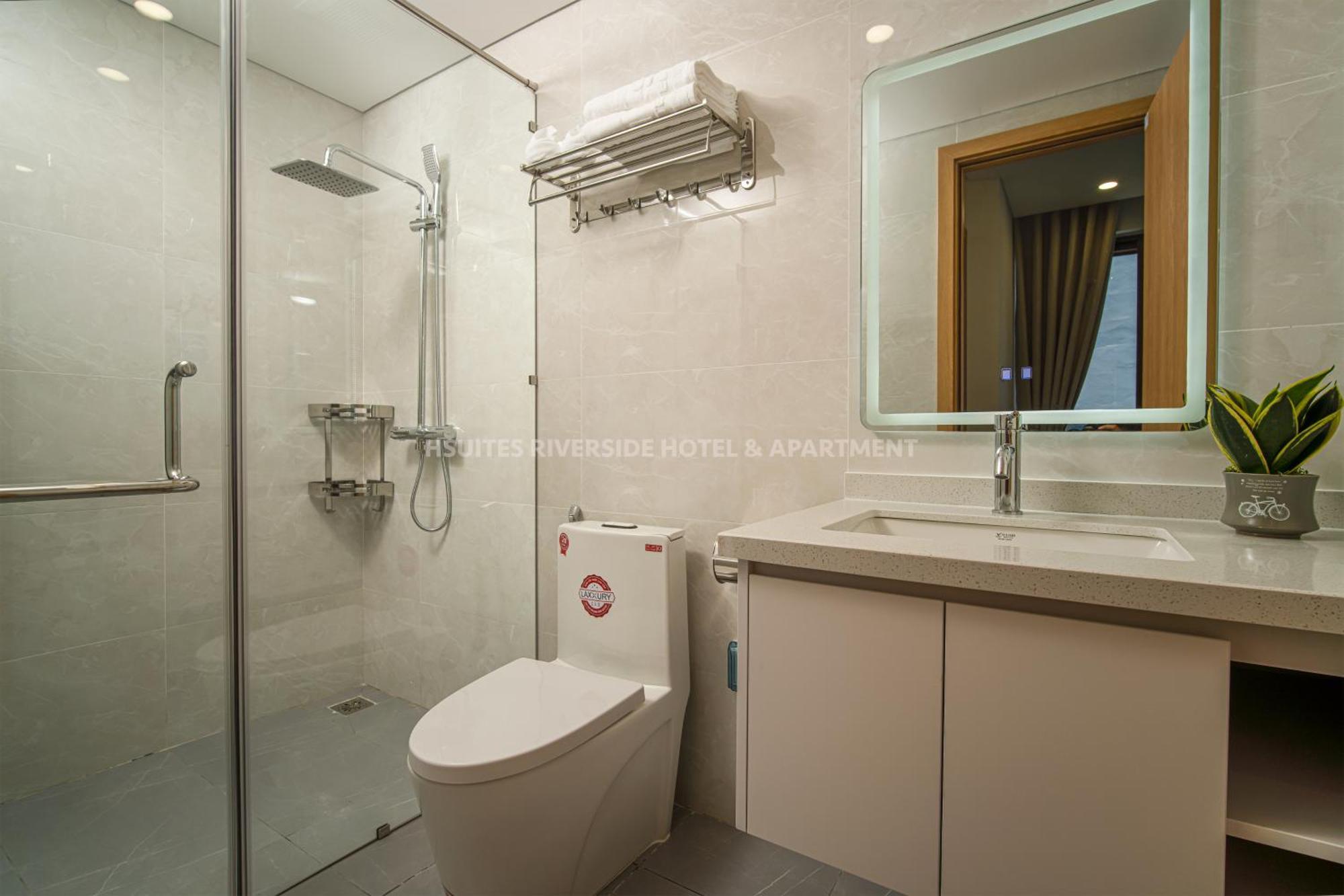Hsuites Riverside Hotel And Apartment Da Nang Rum bild