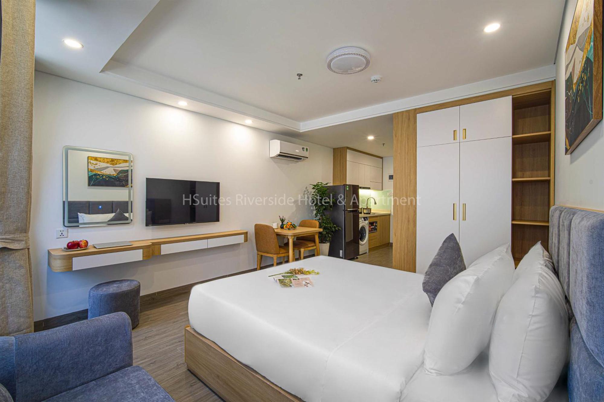 Hsuites Riverside Hotel And Apartment Da Nang Rum bild